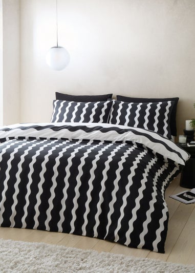 Sassy B Waves Reversible Duvet Cover Set