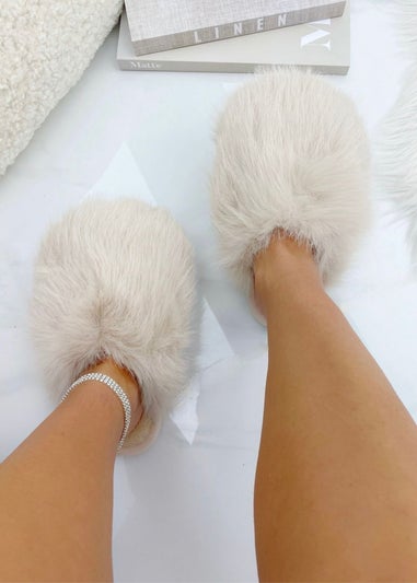 Love Lemonade Cream Ultimate Cosy Fluffy Slippers