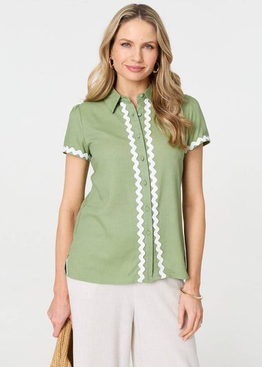 Izabel London Sage Zig Zag Trim Short Sleeve Shirt