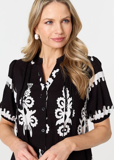 Izabel London Black Printed Lace Trim Relaxed Short Shirt Dress