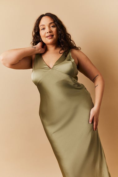 In The Style Green Satin Twist Back Maxi Dress