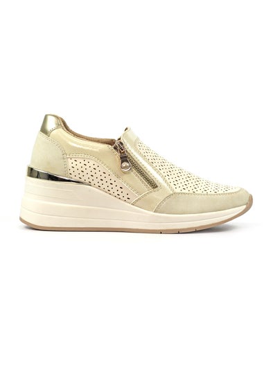 Lunar Beige Barcelona Wedge Trainer
