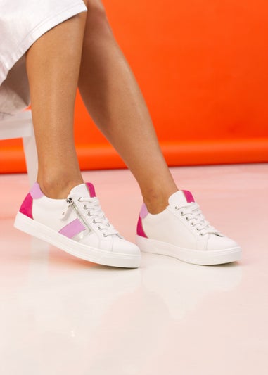 Lunar Pink Angelica Trainer