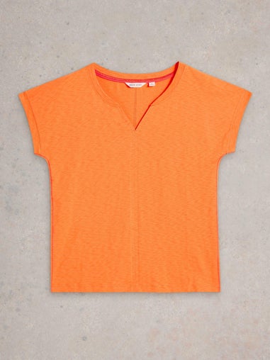 T-Shirt Nelly mit Keilausschnitt