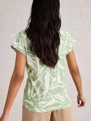 T-Shirt Nelly mit Keilausschnitt