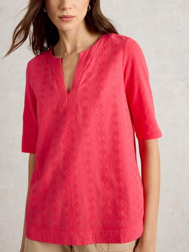 T-Shirt Weaver mit Keilausschnitt