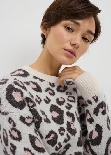Cream Animal Print Jacquard Jumper