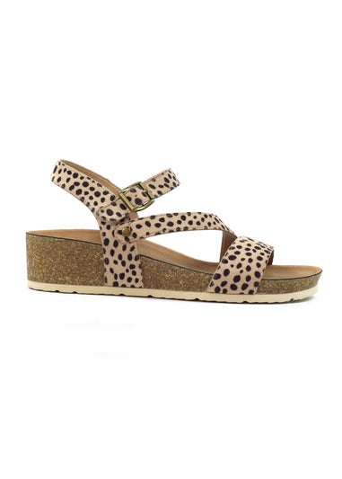 Lunar Leopard Muster Wedge Sandal