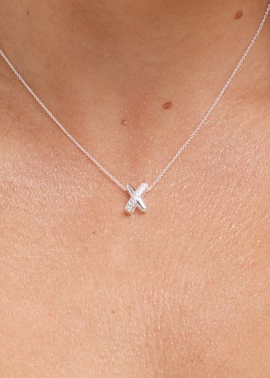 Simply Silver Sterling Silver 925 Kiss Pendant