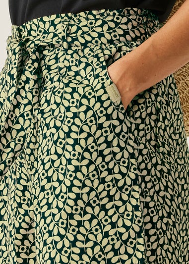 Regatta Jasmine Flower Black Orla Summer II Shorts