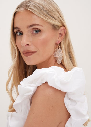 Mood Gold White Layered Shell Chandelier Drop Earrings
