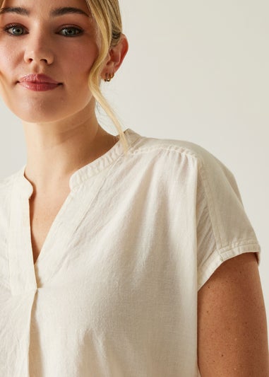 Regatta Light Vanilla Rianne Lightweight Shirt