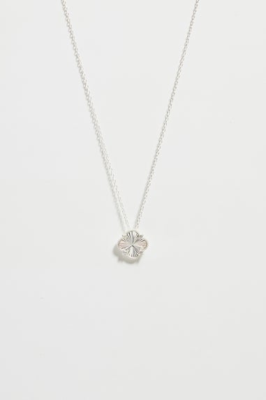 Simply Silver Sterling Silver 925 Cubic Zirconia Diamond Cut Clover Pendant