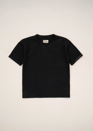 Fudo Black T Shirt Shorts & Bucket Hat Outfit Set (5-7yrs)