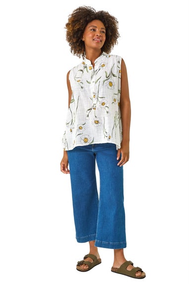 Roman Ivory Daisy Print V Neck Vest