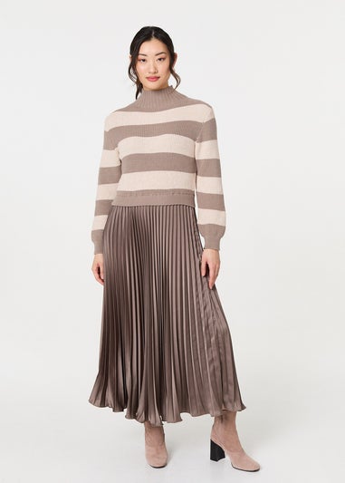 Izabel London Brown Striped High Neck Pleat Knit Maxi Dress