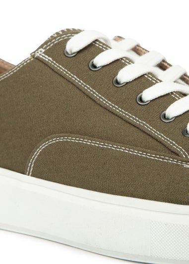 Duck & Cover Khaki Nesta Trainers