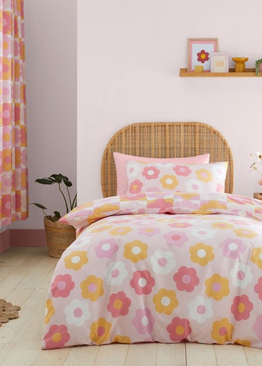 Catherine Lansfield Retro Daisy Reversible Pink Yellow Duvet Cover Set