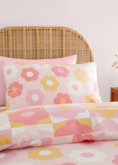 Catherine Lansfield Retro Daisy Reversible Pink Yellow Duvet Cover Set