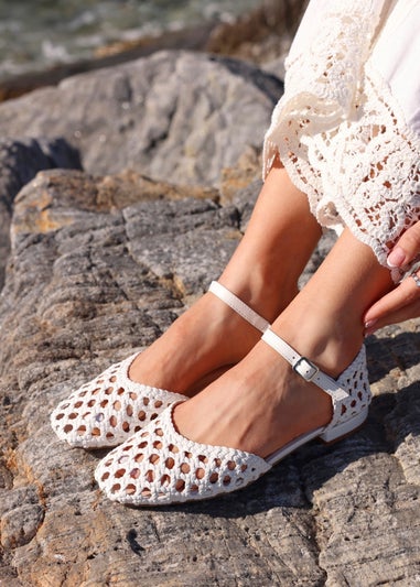 Linzi Suki White Faux Leather Woven Two Part Sandals