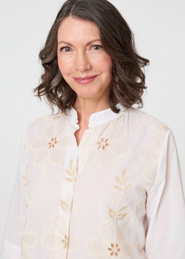 Izabel London White Floral Embroidered Texture V Neck Blouse