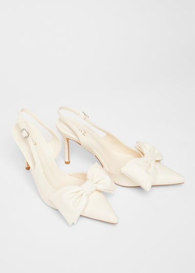 Quiz Cream Faux Leather Bow Court Heels