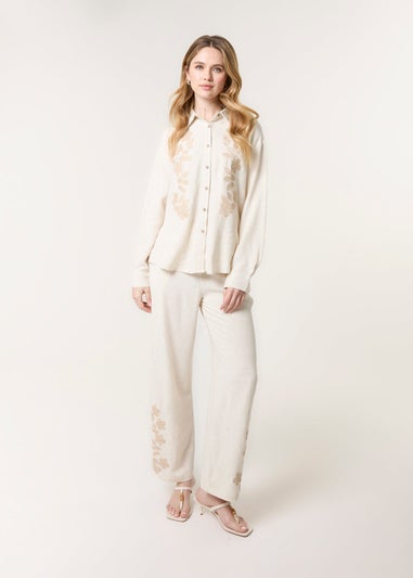 Blue Vanilla Cream Linen Flower Embroidery Trousers