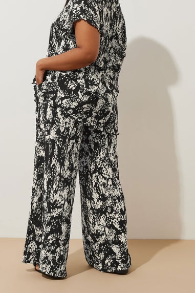 Yours Curve Black Abstract Print Plisse Wide Leg Trousers
