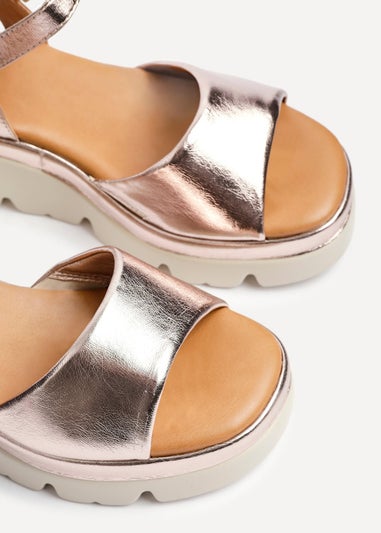 Linzi Nyla Pink Faux Leather Platform Cleated Sole Flatform Sandal