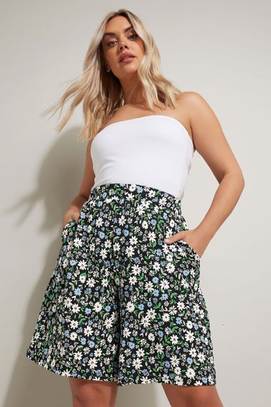 Yours Curve Black Ditsy Floral Textured Shorts
