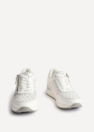 Linzi Daisie White Faux Leather Platform Trainers