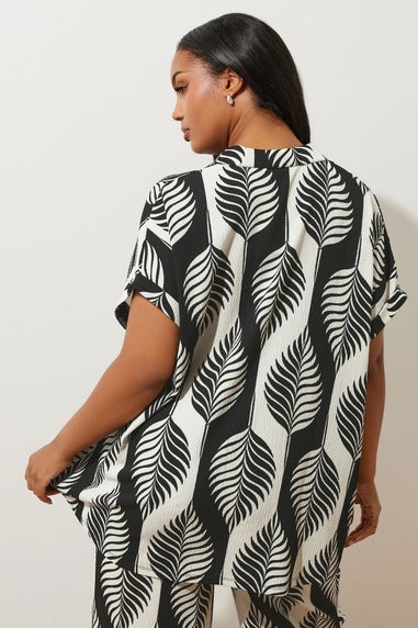Yours Curve Black & White Leaf Print Textured Shirt