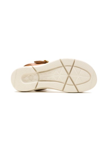 Hush Puppies Tan Uplift Quarter Strap