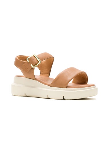 Hush Puppies Tan Uplift Quarter Strap