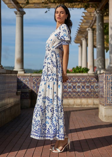 Yumi White Border Print Maxi Dress
