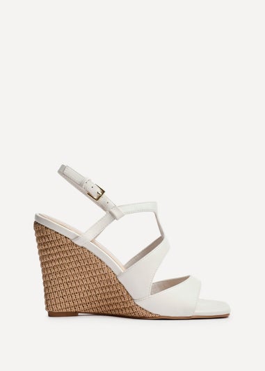 Linzi Dolce Ivory Faux Leather Link Design Raffia Platform Wedge