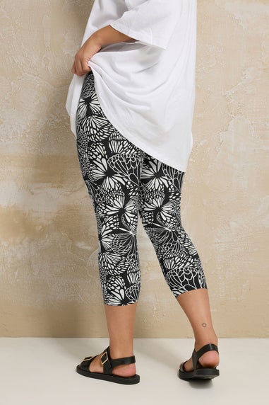 Yours 2 Pack Curve Black Butterfly Print Cropped Leggings