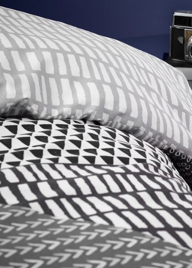 Catherine Lansfield Grey Larsson Geo Reversible Duvet Cover Set with Pillowcases