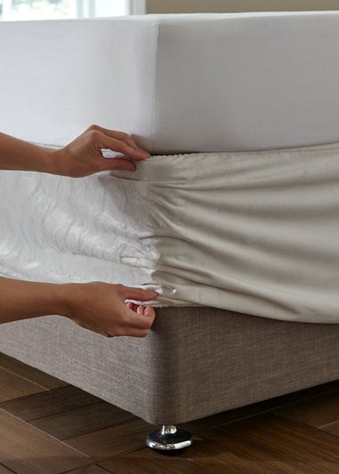 Catherine Lansfield Cream Kingsley Matt Velvet Elasticated Divan Base Wrap