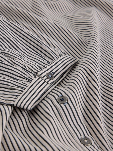 Gestreifte Bluse aus Materialmix