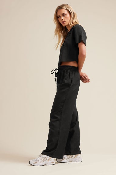PixieGirl Petite Black Linen Cropped Short Sleeve Shirt