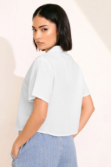 PixieGirl Petite White Linen Cropped Short Sleeve Shirt