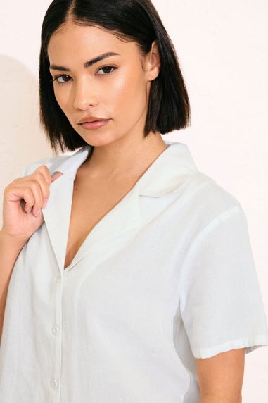 PixieGirl Petite White Linen Cropped Short Sleeve Shirt