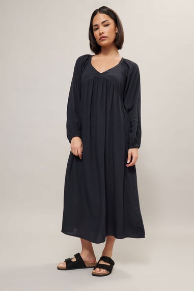 PixieGirl Petite Black Woven Tie Back Smock Dress