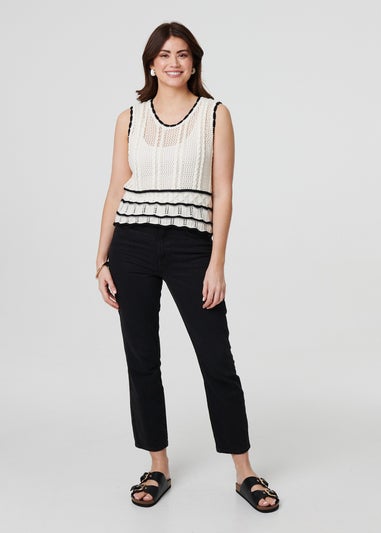 Izabel London White Textured Knit Contrast Trim Cropped Vest