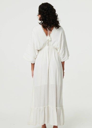 Izabel London Cream Textured V-Neck Empire Kaftan Maxi Dress
