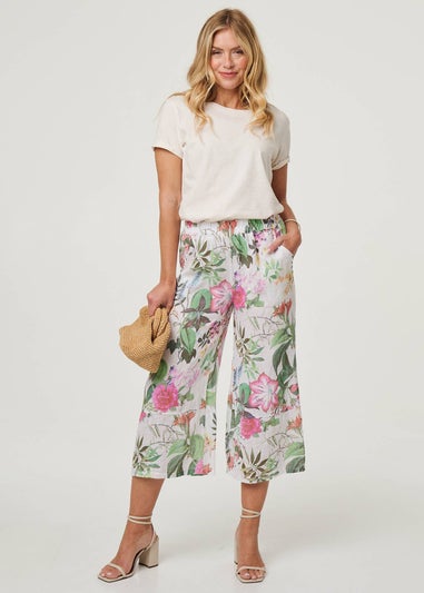 Izabel London White Floral Stretchy High Waist Crop Trousers