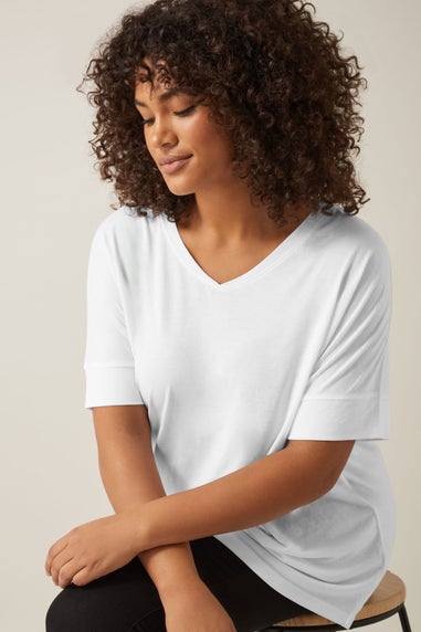 Evans Curve White Short Sleeve Modal Rich T-Shirt