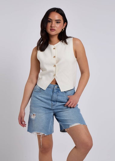 Urban Bliss Bleach Distressed Bermuda Short