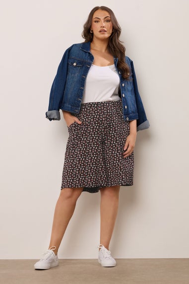 Yours Curve Black Ditsy Floral Print Shorts